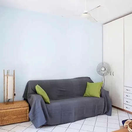 Donna Saretta Casetta Tradizionale Amalfitana Amalfi